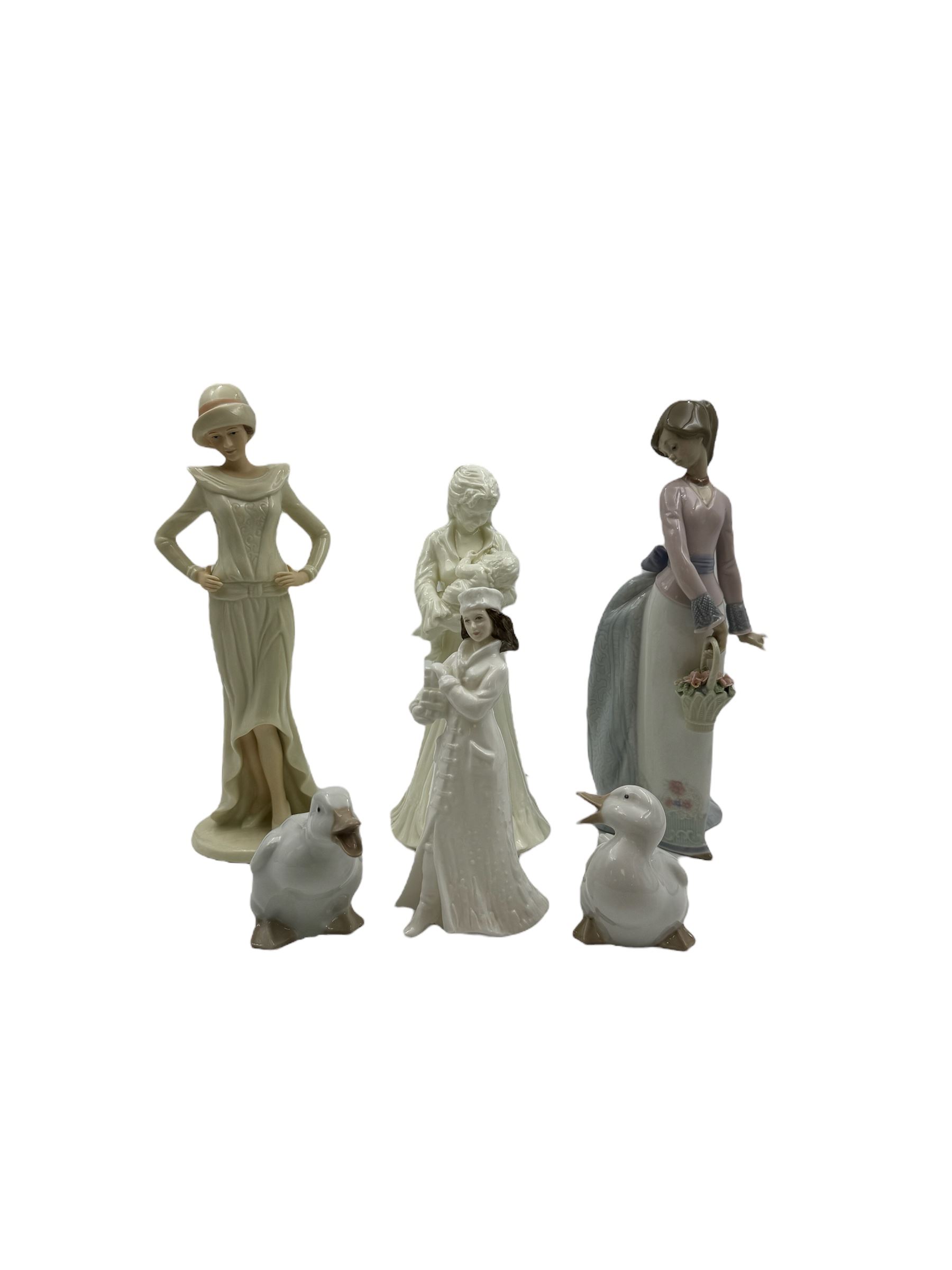 Lladro figurine, Basket of Love 7622, together with Royal Doulton figure Noel HN4084, Royal Worcester figure Sweet Dreams and three others 