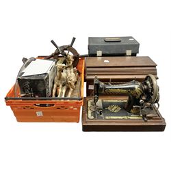 Composite figure of a Roman chariot, tog