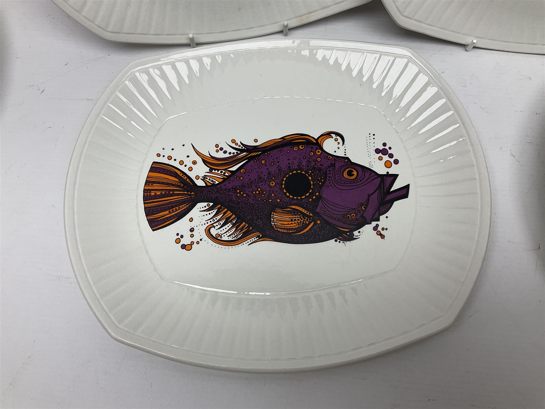 Set of Six Washington pottery fish series plates, titled Aquarius, together with two Ironstone pottery Beefeater plates, L28cm, H24cm