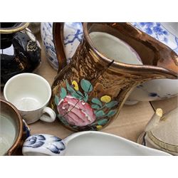 Quantity of Victorian and later ceramics to include Vohenstrauss Bavaria Johann Seltmann tea and dinner wares, pair of Lichte GDR lidded vases, Fapodel lidded vase etc