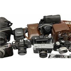 Collection of cameras, to include three Olympus Trip 35,  Balda Super Baldax, Seagull 4A TLR Camera, Pentax MG, Pentax-MV1, Yashica, two Yashica Electro 35, Rollei B35, Fujica 35 EE etc. 