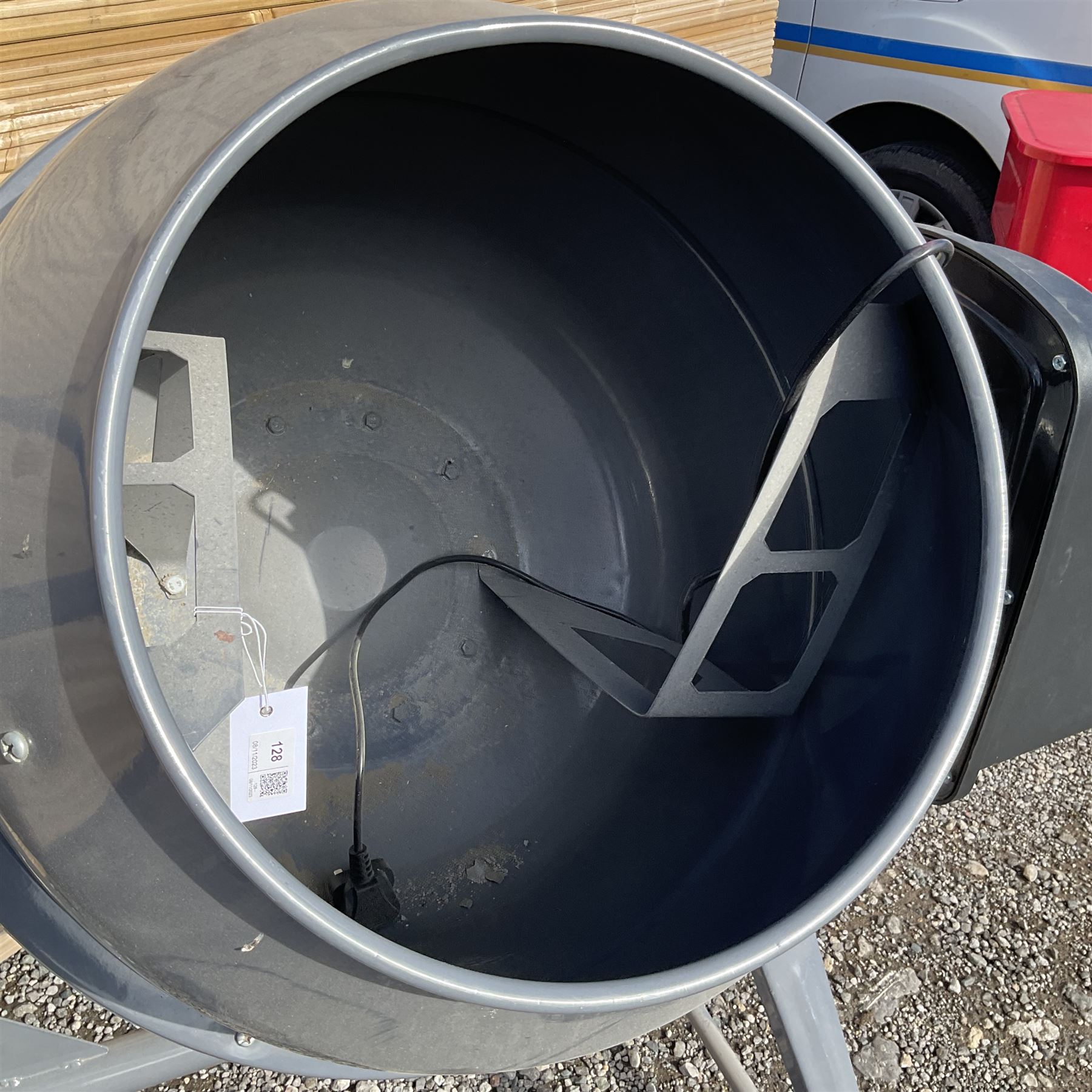 Switzer 140L cement mixer - THIS LOT IS TO BE COLLECTED BY APPOINTMENT FROM DUGGLEBY STORAGE, GREAT HILL, EASTFIELD, SCARBOROUGH, YO11 3TX