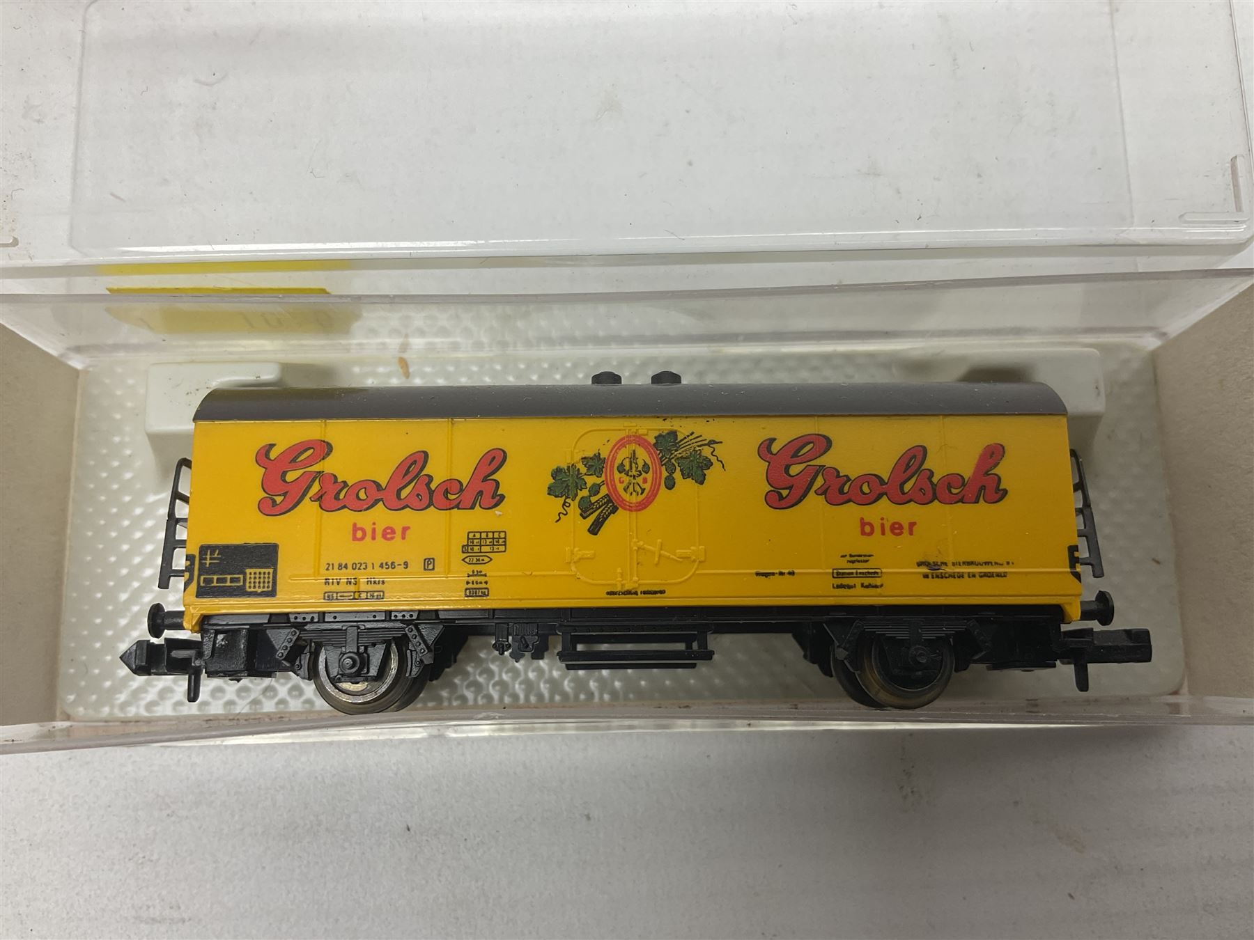 Fleischmann 'N' gauge - thirteen goods wagons Nos.8201K, 8234K, 8240K, 8282, 8325, 8330, 8372K, 8488K, 8515K, 834606K, 852401K, 852404K & 868523K; all boxed (13)