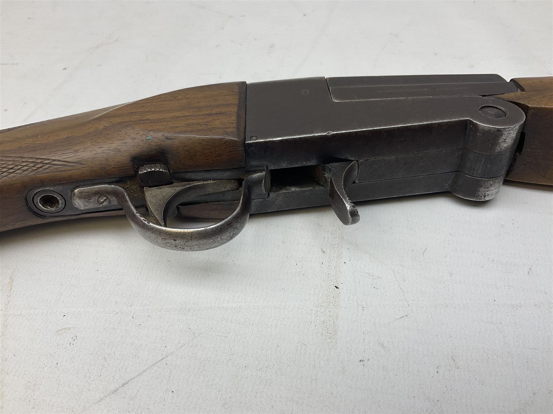 Italian Boehler Blitz .410 folding single barrel shotgun, walnut stock with 70cm barrel, chequered grip and fore-end with cross action safety, No.1779, L112cm overall SHOTGUN CERTIFICATE REQUIRED