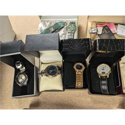 Collection of approx 30 quartz watches including Sekonda, Tungsten, Citizen, Van Heusen, Gianni Ricci and Gianni Sabatini