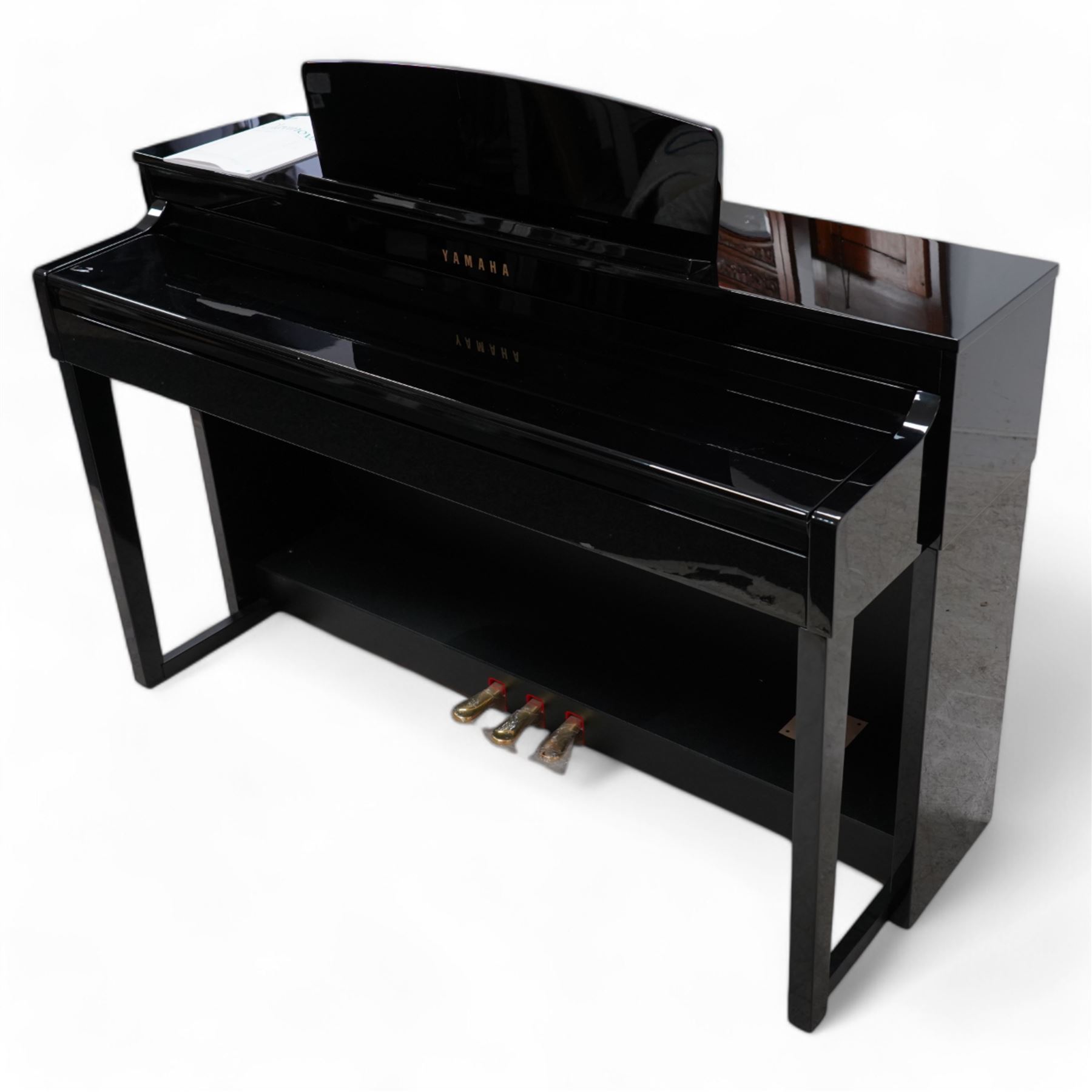 Yamaha - 'Clavinova' electric piano in black lacquered case, model number 'CLP-440' 