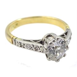 18ct gold single stone old cut diamond ring, with diamond chip shoulders, diamond approx 0.50 carat 