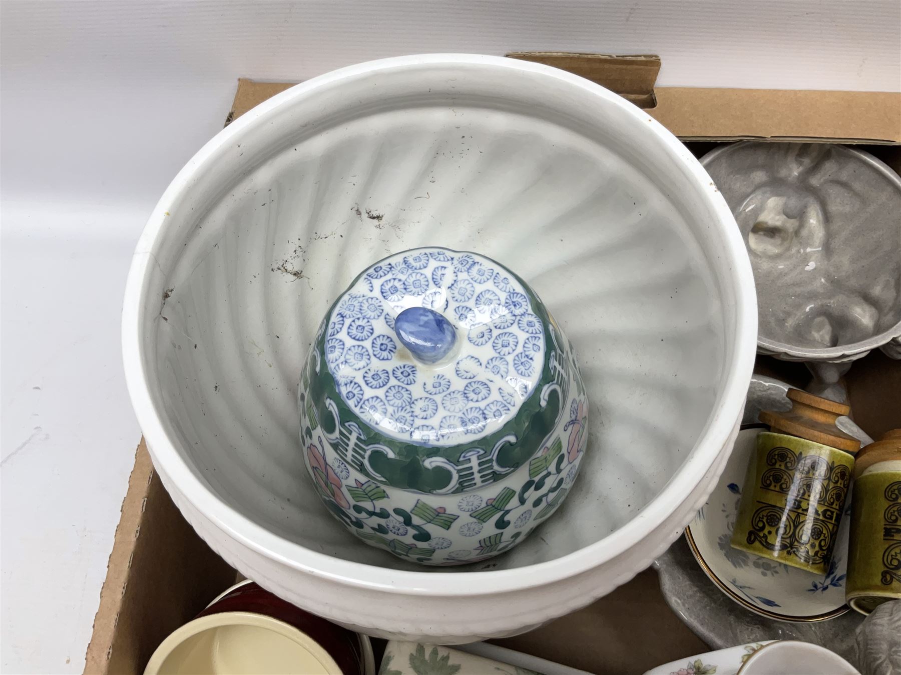 Doulton Lambeth Slaters vase of baluster form decorated with flowers, Chinese ginger jar in the form of a pumpkin, three Le Creuset red ramekins, Hornsea, Paragon Athena pattern tea wares, jardinière and other ceramics in two boxes 