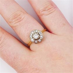 18ct gold diamond cluster ring, single round brilliant cut diamond surrounded by eight single cut diamonds, Birmingham 1962, total diamond weight approx 0.30 carat