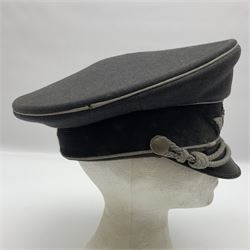 WW2 German Luftwaffe Officer's visor cap with cloth badges