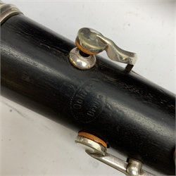 Oskar Oehler Berlin five-piece blackwood clarinet in fitted hard carrying case