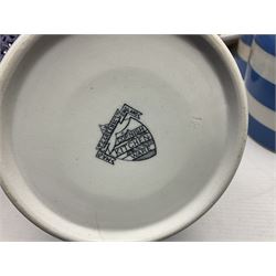 TG Green Cornish kitchen ware, to include coffee pot, pint milk jug, nine storage jars for various items, four dinner plates, etc (25)