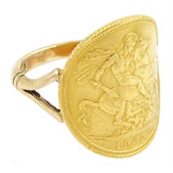 King Edward VII 1902 gold full sovereign curved coin ring, on 9ct gold soldered shank