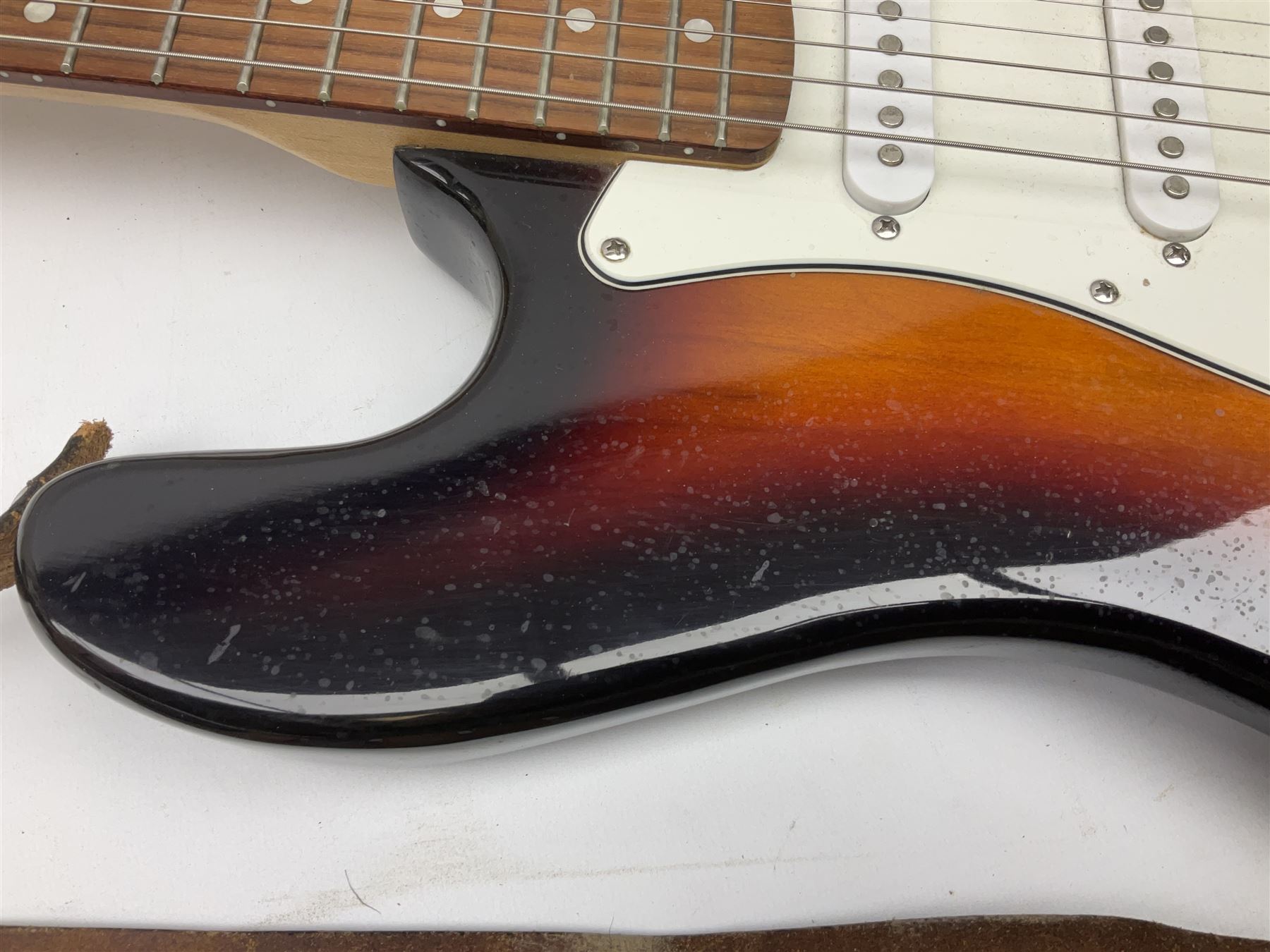 Starsound electric guitar with ‘sound city’ amp