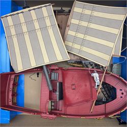 Playmobil pirate ship model no. 3940, boxed, together with a further unboxed Playmobil pirate ship (2)