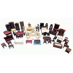 1:24 scale dolls house furniture, comprising stove, mangle, couch and arm chairs, bed, bathroom suite, two dining tables with chairs, side tables, cabinets, dressers, etc 