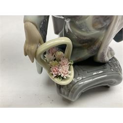 Two Lladro Japanese Ladies figures, comprising Kiyoko no 1450 and Yuki no 1448, both issued 1983, retired 1998, largest example H20cm