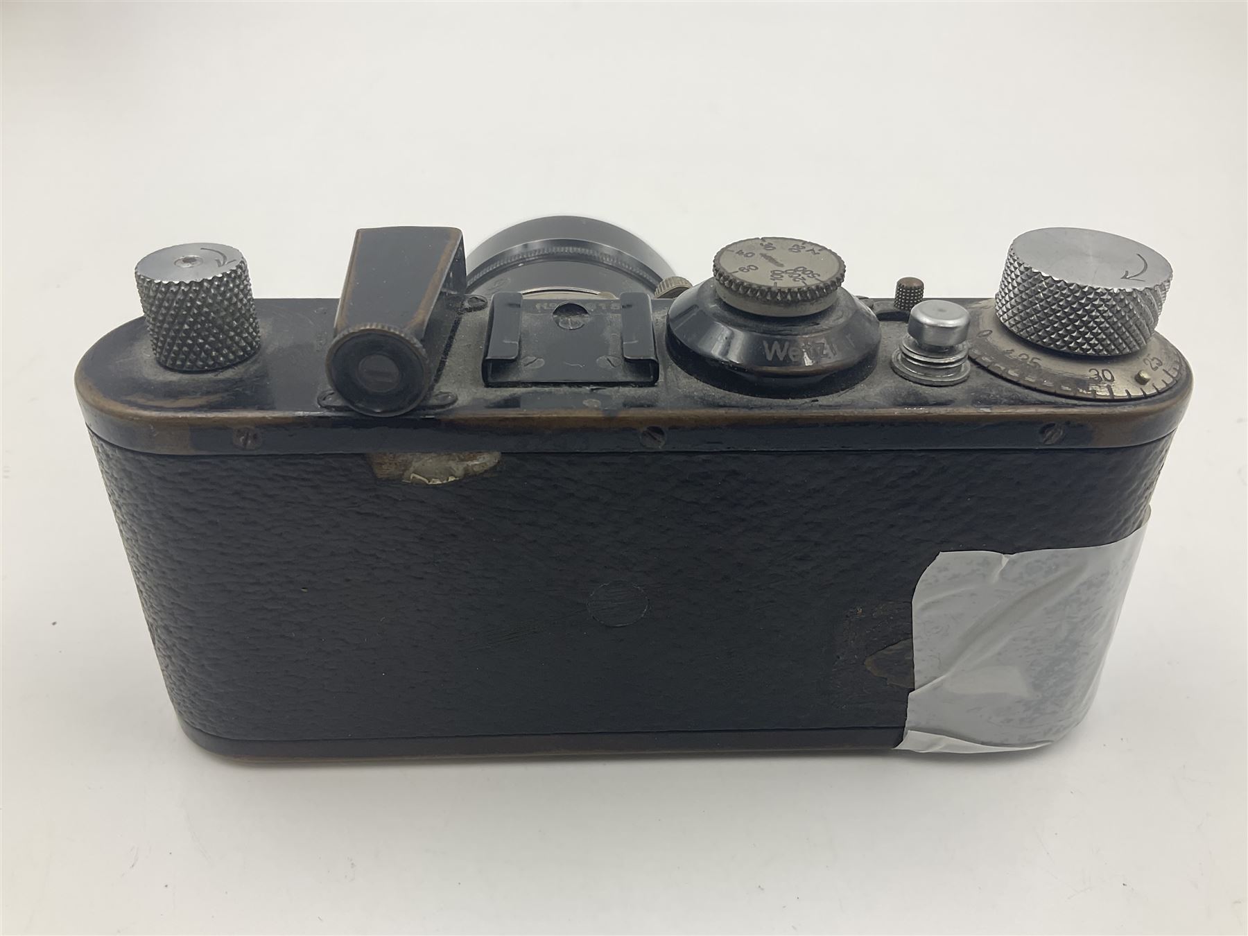 Leica DRP, Ernst Leitz Wetzlar camera body, serial no indistinct with 'Leitz Elmar 1:3.5 f=50mm' lens 