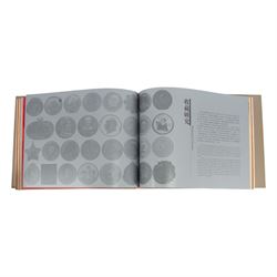 Appreciation and Analysis of Mao Zedong Badges, a Special Collection Long Memories book, illustrated with text in English and Chinese 