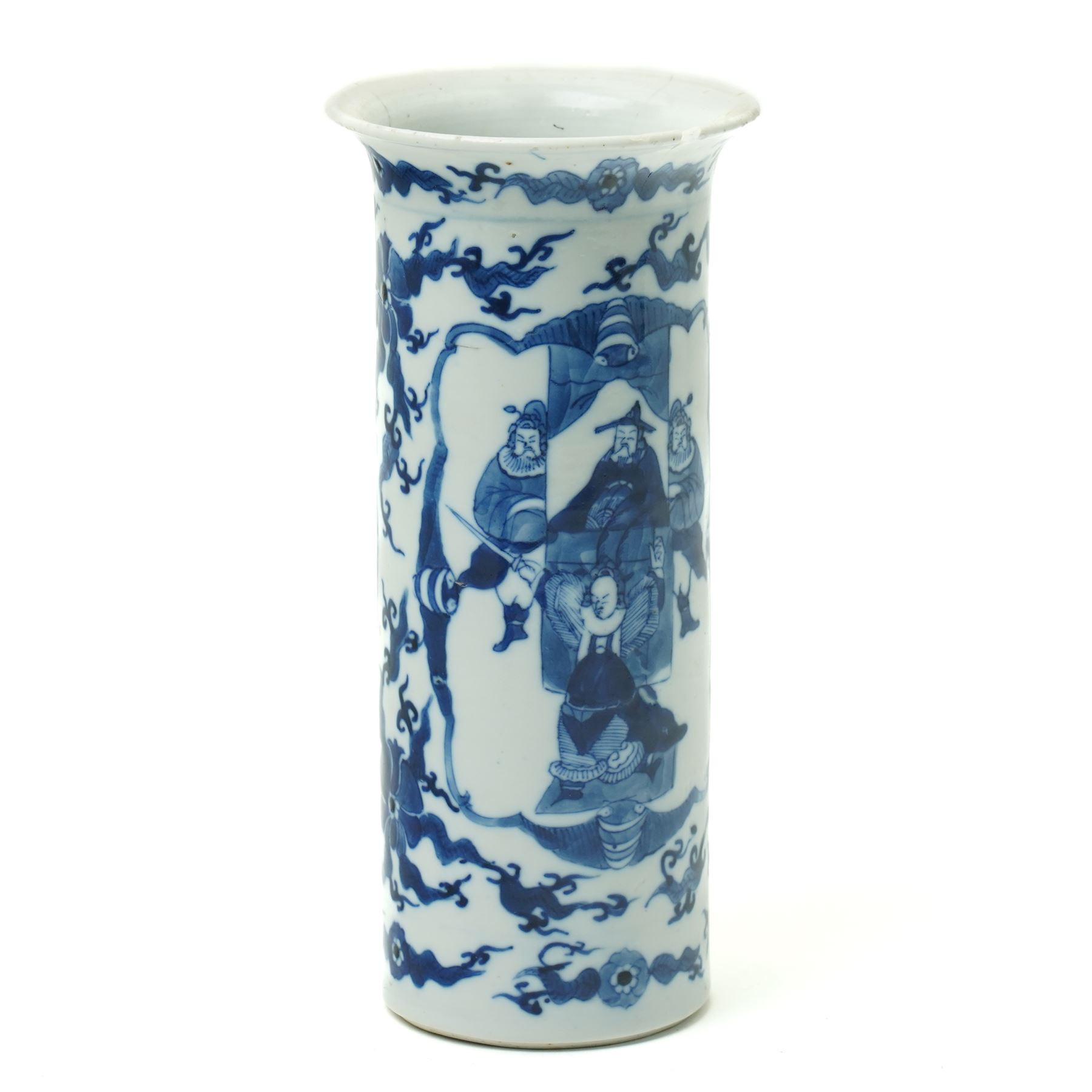 Chinese blue and white sleeve vase, finely painted with panels of warriors performing for an emperor, surrounded by bats, four character Kangxi mark to base, H20cm 