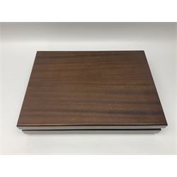 Cased canteen of Oneida Community silver plate cutlery