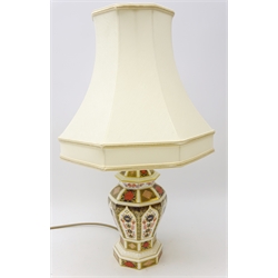  Royal Crown Derby Old Imari pattern no. 1128 table lamp with shade, H32cm (including fitting)  