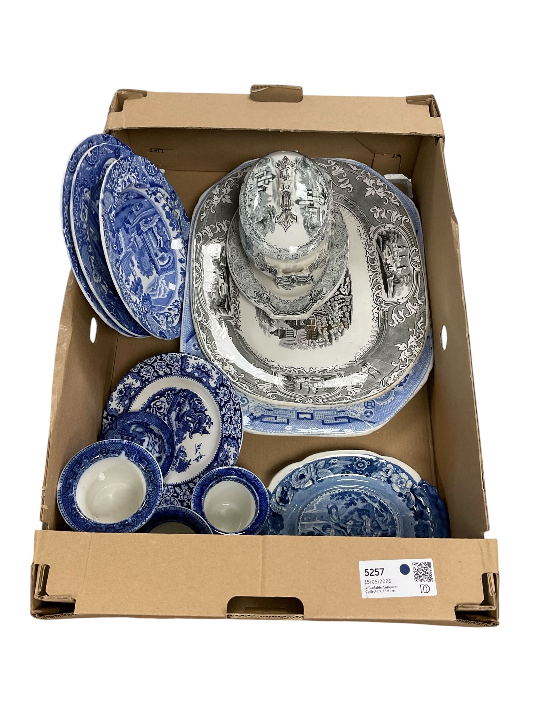 Collection of blue and white, including Spode Italian pattern, Doulton Burslem Willow pattern etc 