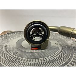  Roadstar HIF-1850TUMPK retro style record player with gramophone 