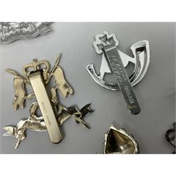 Military badges - approximately eighty predominantly staybrite glengarry, cap and collar badges and small quantity of plastic badges