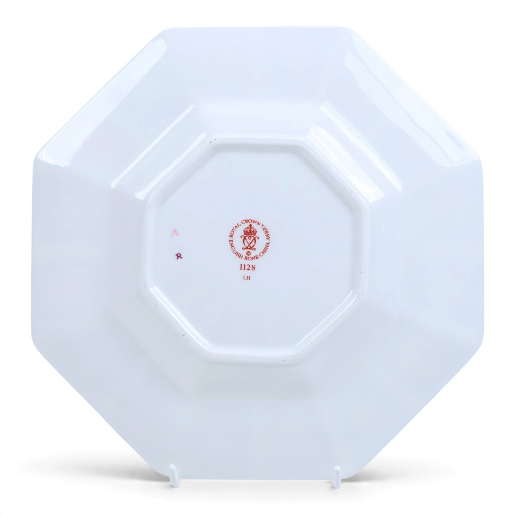 Royal Crown Derby Old Imari 1128 two cake plates and octagonal plate, octagonal plate D23cm