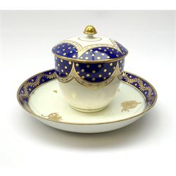 Caughley Salopian sucrier and cover, decorated with gilt dots on blue ground within floral borders, H12cm together with a Caugley Salopian circular dish, D19cm both with blue painted S mark beneath (2)