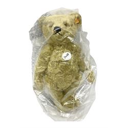 Modern Steiff 'Classic 1920 teddy bear' No.000737 with growler mechanism H35cm; unboxed but has labels