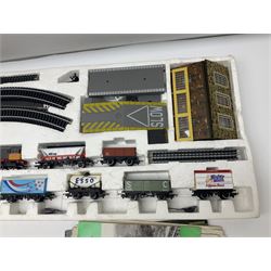 Hornby '00' gauge - Midnight Freight electric train set with Class 58 diesel Co-Co locomotive No.58001, eight wagons, goods shed, track, car loading ramp and power controller etc; boxed with paperwork; together with an additional wagon, figures and platform fencing