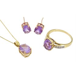 Gold amethyst ring, with white topaz shoulders, pair of rose gold amethyst stud earrings and an amethyst pendant necklace, all 9ct