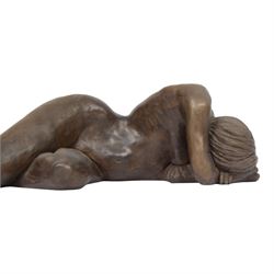 Sonia Dobbs: Reclining Nude, cold cast bronze, signed beneath, with certificate of authenticity, H13cm 