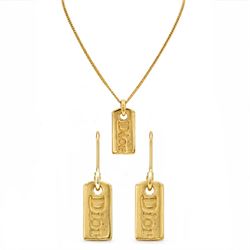 Dior gilt Tag pendant necklace, with pair of matching pendant earrings