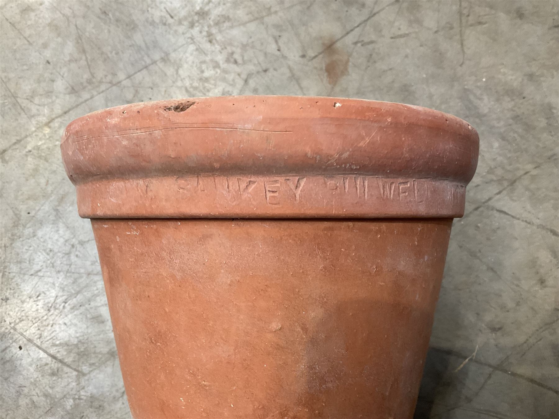 Yorkshire Flower Pots - Terracotta rhubarb forcer (H49cm, D40cm) and ten Sankey terracota plant pots (H17cm, D20cm)