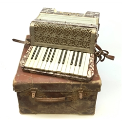 A cased Alvari piano accordion. 