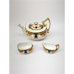 A Victorian Wedgwood Imari pallet cabaret tea set for one, comprising quatrefoil tray, teapot, tea cup and saucer, open sucrier, and milk jug, tray L28cm. 