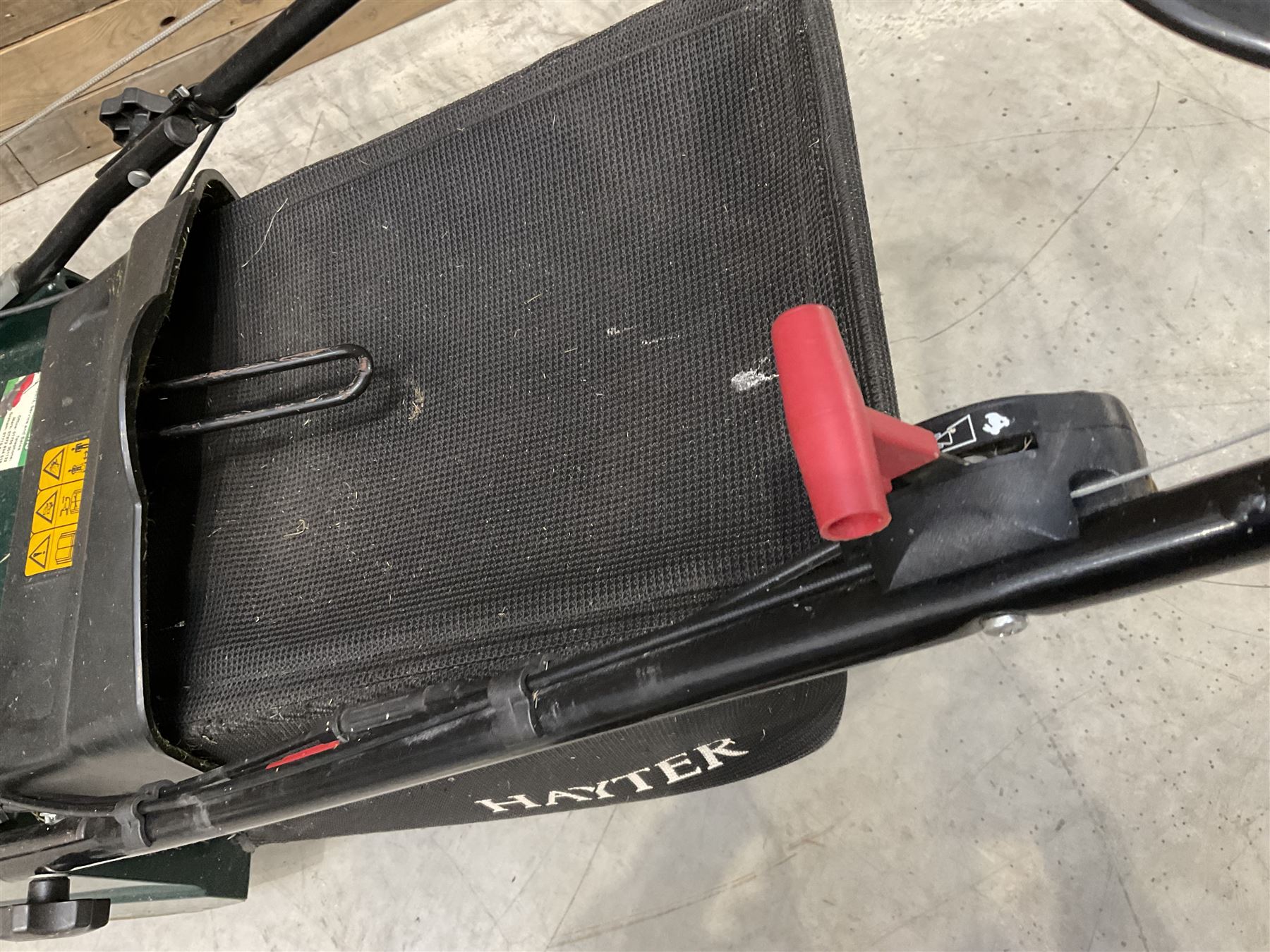 Hayter Harrier 48 lawnmower 