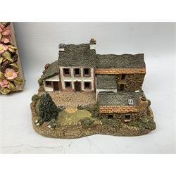 Six Lilliput Lane Special edition cottages, to include The Almonry, Anne of Cleeves and Yew Tree Farm, together with Somerset Springtime plaque, no boxes, one with deed
