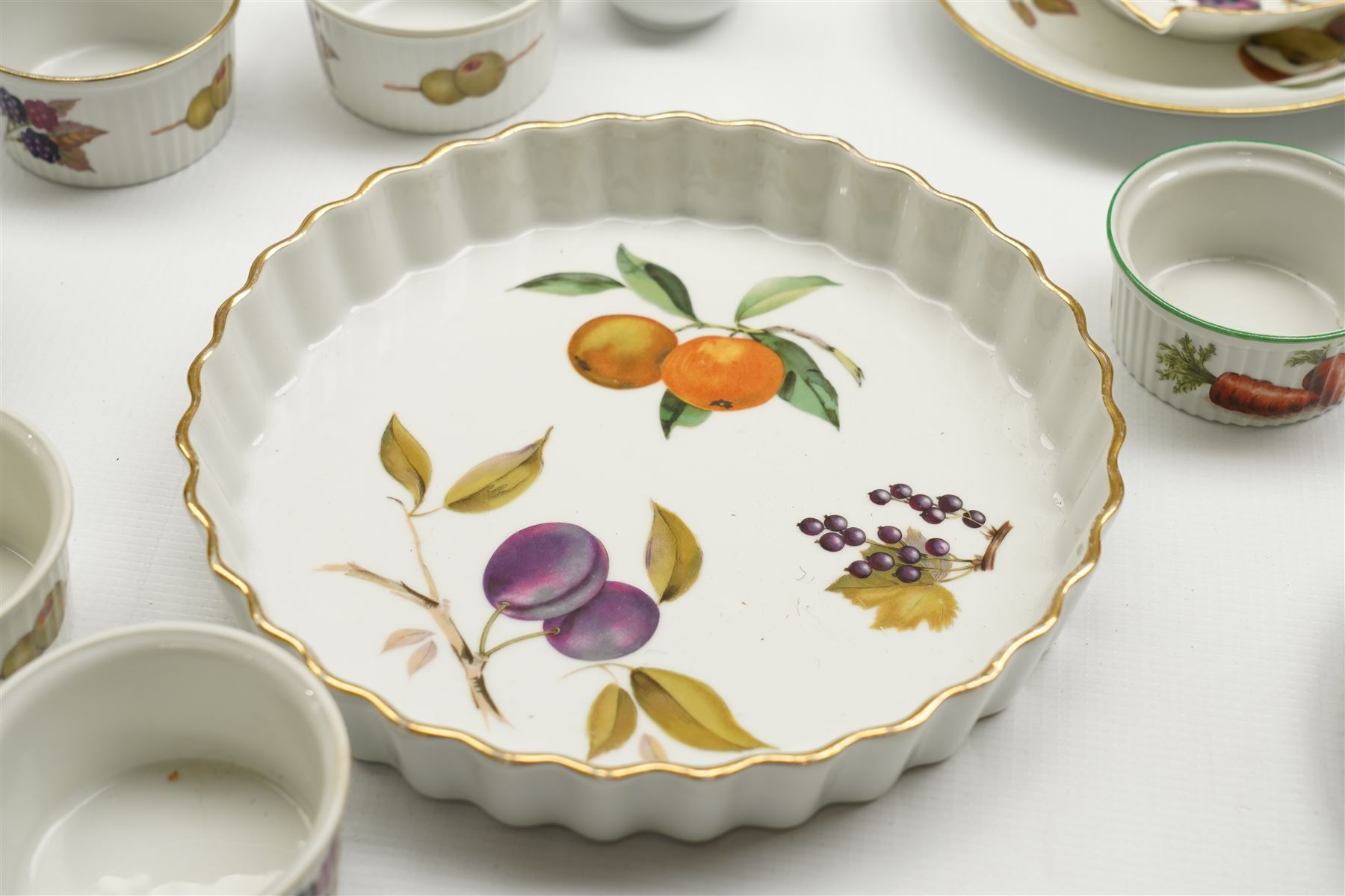 Extensive collection of Royal Worcester Evesham pattern dinnerware, comprising over one-hundred pieces, to include tureens, serving dishes, cake stands etc 