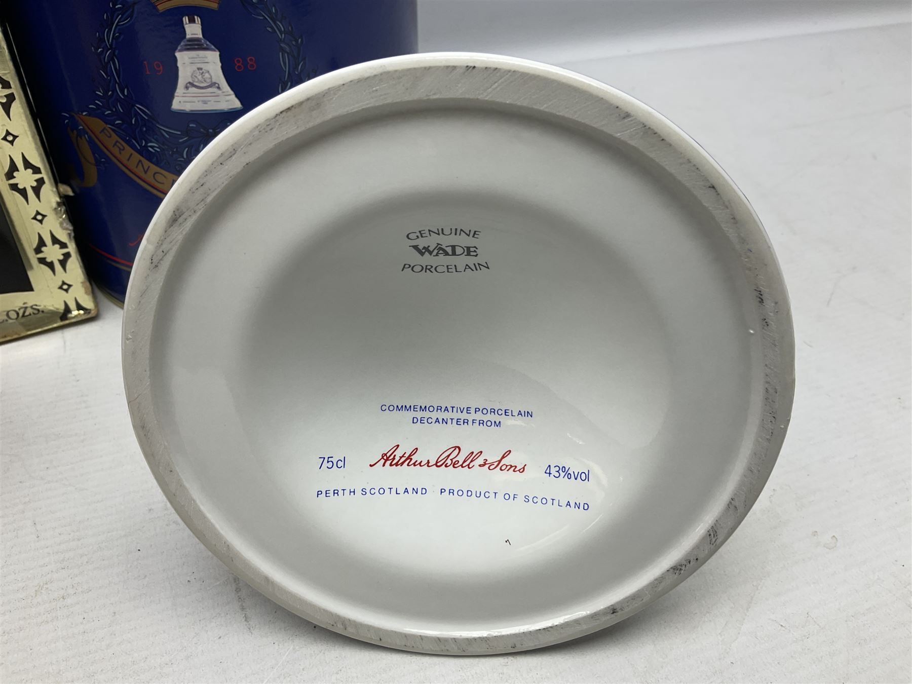 John Haig & Co Dimple Scotch whisky, 26 2/3 fl oz, 70% proof, one bottle and Bells Princess Beatrice whisky in original box, 75cl, 43% vol, one bottle (2)