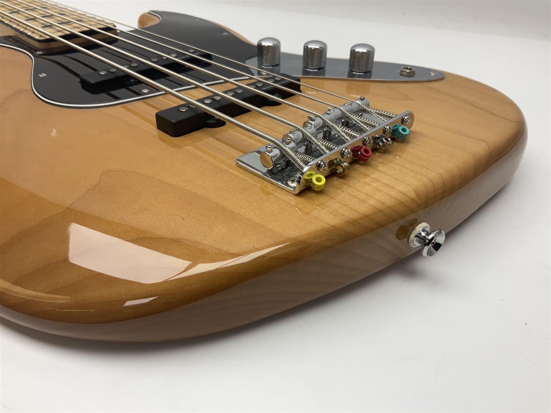 Fender Squier five-string jazz bass guitar; natural finish with Duncan Designed pick-ups; serial no.ICS11097557; L118cm
