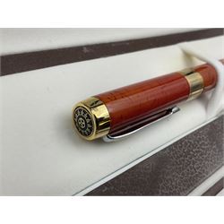 Circa 1930s Mentmore Auto Flow button fill fountain pen, the black barrel and cap with single narrow band and gold nib stamped Osmi Ridium 14ct, together with two gold nib fountain pens, each marked Huahong, the first stamped 14K 580, and second stamped 8K, both housed in Mentmore boxes (3)