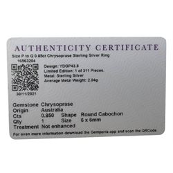 Silver-gilt chrysoprase flower ring, boxed with authenticity certificate, together with two pairs of 9ct gold earrings