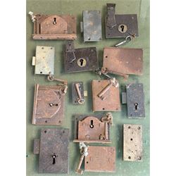 Over 100 early 20th century old new stock cabinet and trunk locks, mostly with original keys. 
