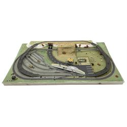 Hornby 00 gauge model railway layout; plastic model railway layout with houses, animals, tunnel etc, W106cm L183cm