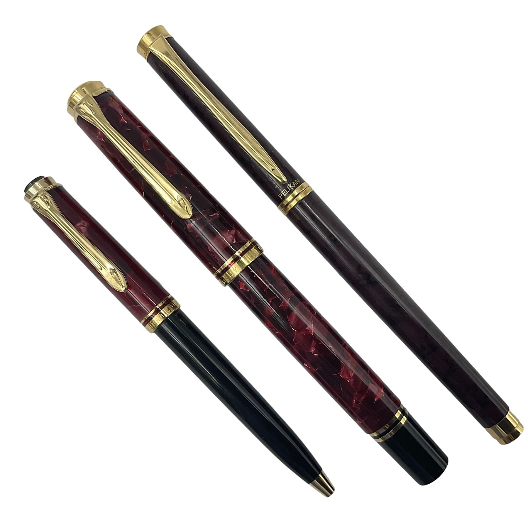 Pelikan Souveran Ruby Red fountain pen | Antiques, Collectables