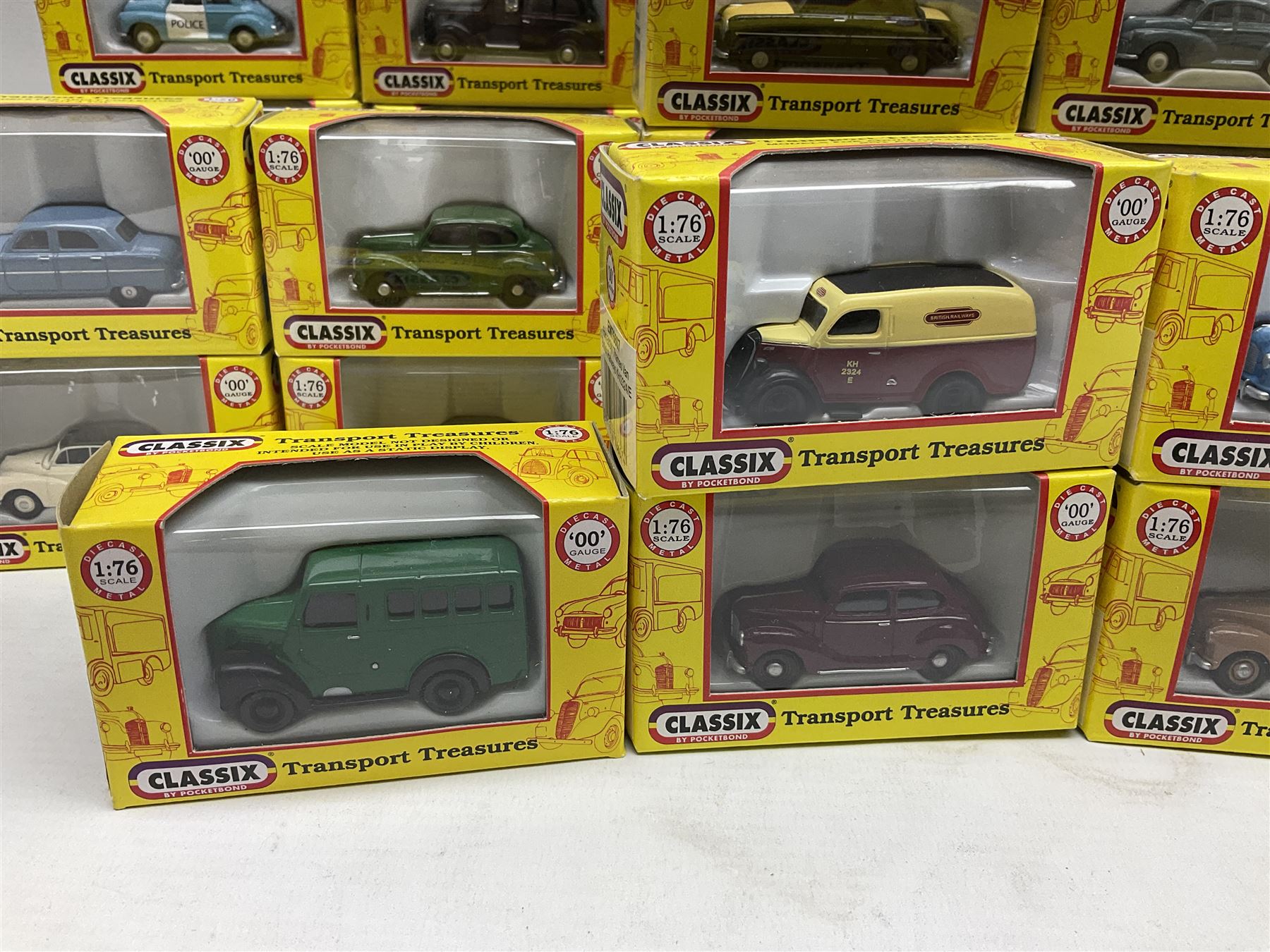 Seventy Classix Transport Treasures 1:76 scale die-cast models, all boxed (70)